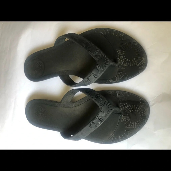UGG Rubber Thong Sandals Size W8 - Picture 1 of 5